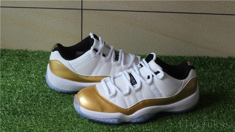 Air Jordan 11 Low Metallic Gold